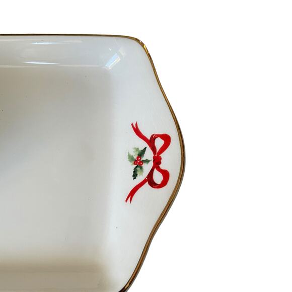 Christmas Nutcracker Covered Butter Dish Holiday Bow Collection Red White NEW - Picture 14 of 16